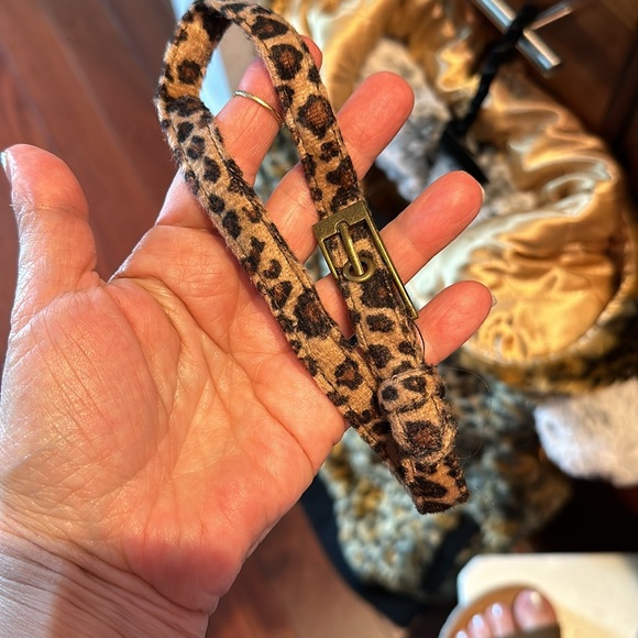 Vintage Forever 21 Faux Cheetah Leopard Fur Hoodie Vest - Picture 17 of 17